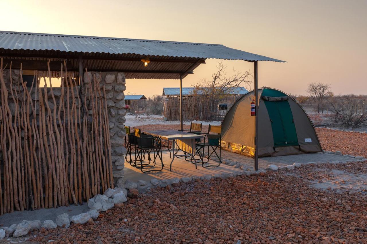 Etosha Trading Post Campsite Окаукуэджо Экстерьер фото